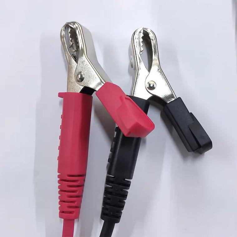 用了这个蓄电池检测仪，再也不用担心车辆无法启动了！简单易用，车辆检测仪让你安心出行